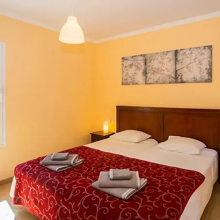 Aleksandra Spacious For 8 Guests, Heated Pool, Mountain Views بلايا بلانكا