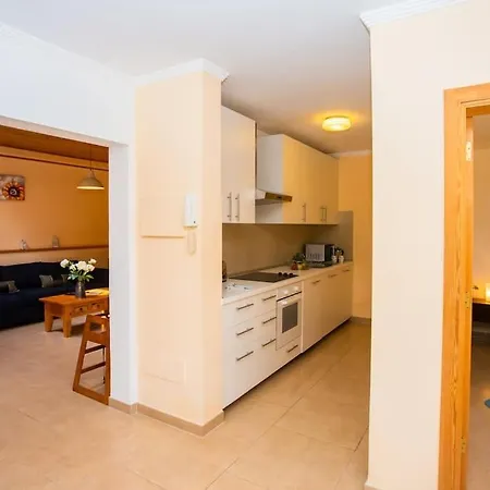 بيت للعطل Aleksandra Spacious For 8 Guests, Heated Pool, Mountain Views *